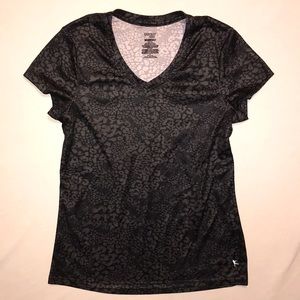 Grey leopard print fitness shirt